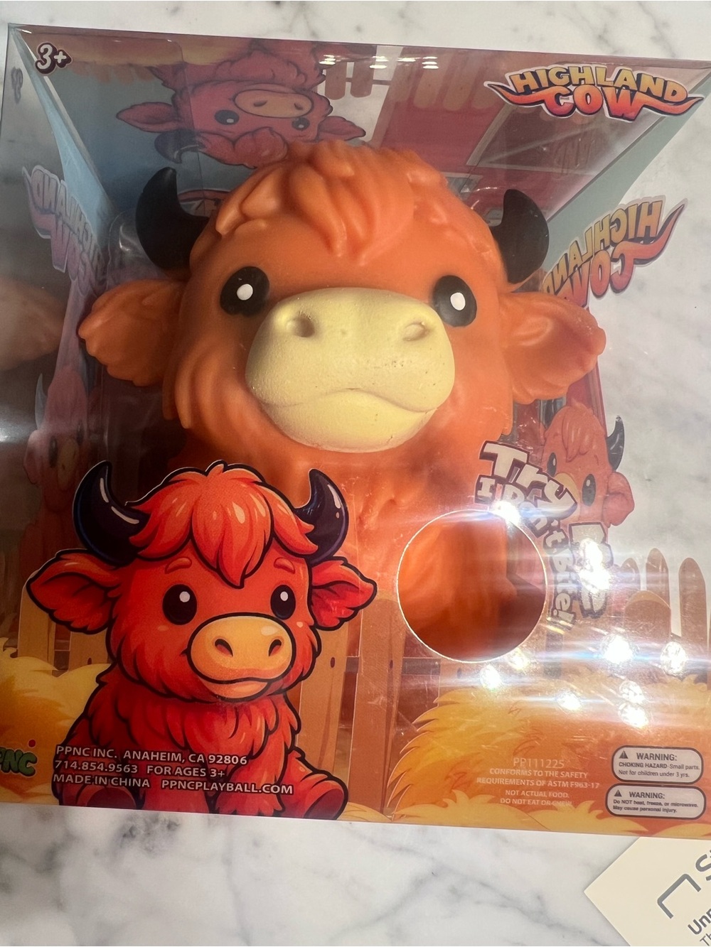 Highland Cow Squishy toy - Picture 2 of 5